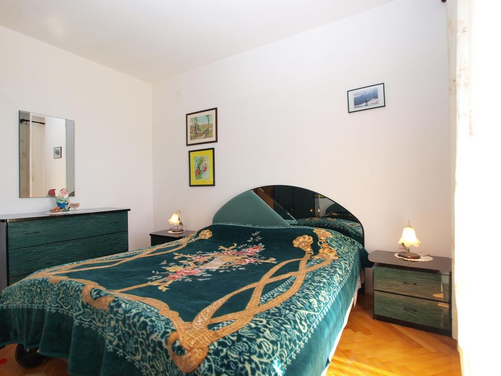 Apartment Luisa 1437 Peruški Eksteriør billede