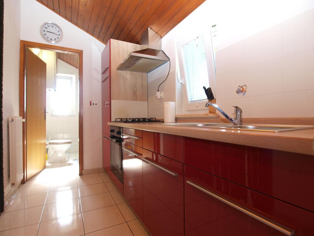 Apartment Luisa 1437 Peruški Eksteriør billede