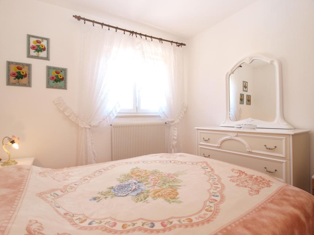 Apartment Luisa 1437 Peruški Eksteriør billede